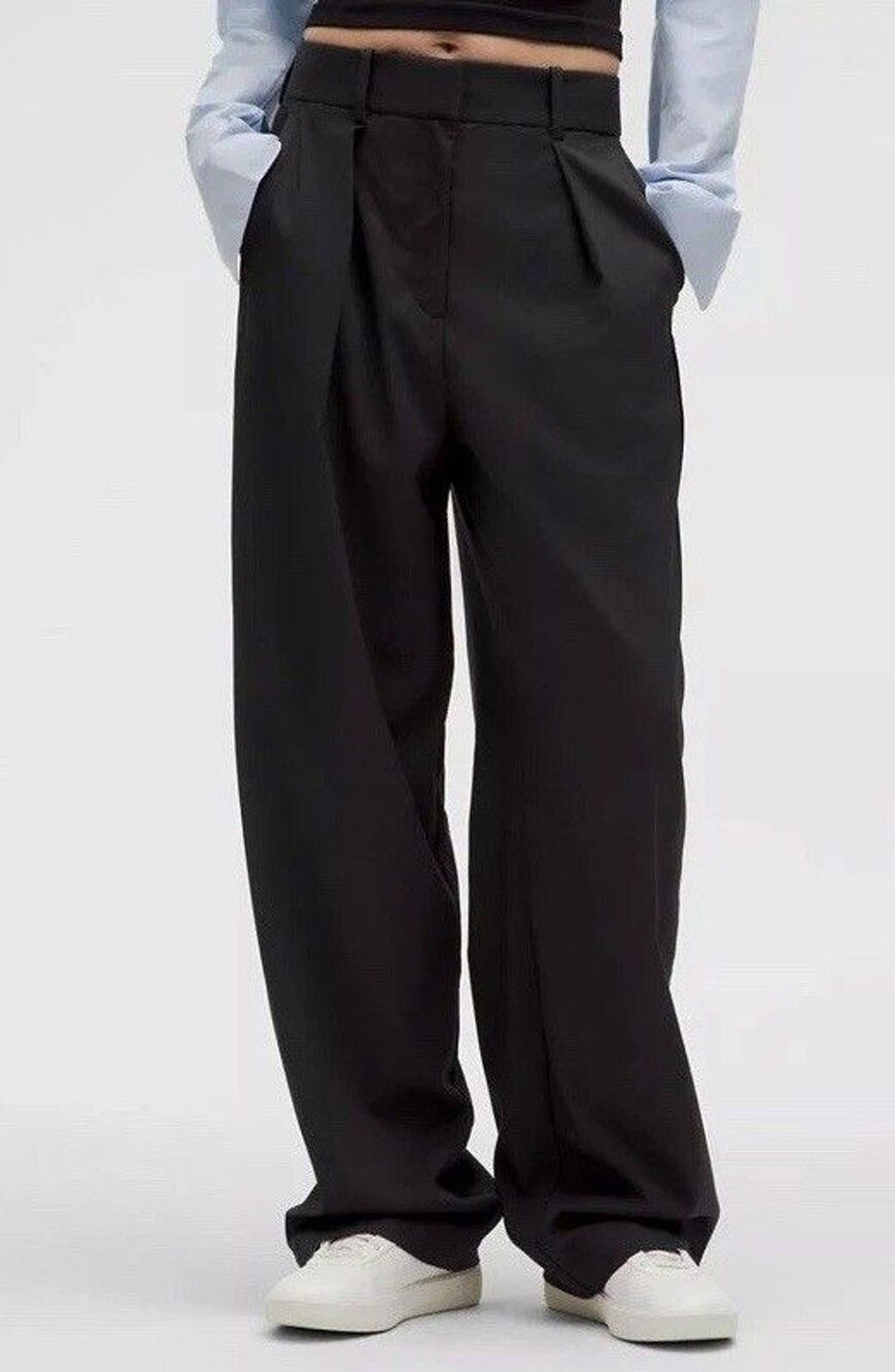 Lululemon Pleat Front High Rise Trouser Pants TRUE NAVY Regular 30" SZ L NWOT - Picture 3 of 15